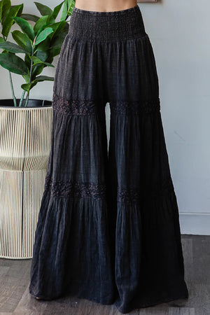 
                  
                    Load image into Gallery viewer, Pandora Wide Leg Pants (Black)
                  
                