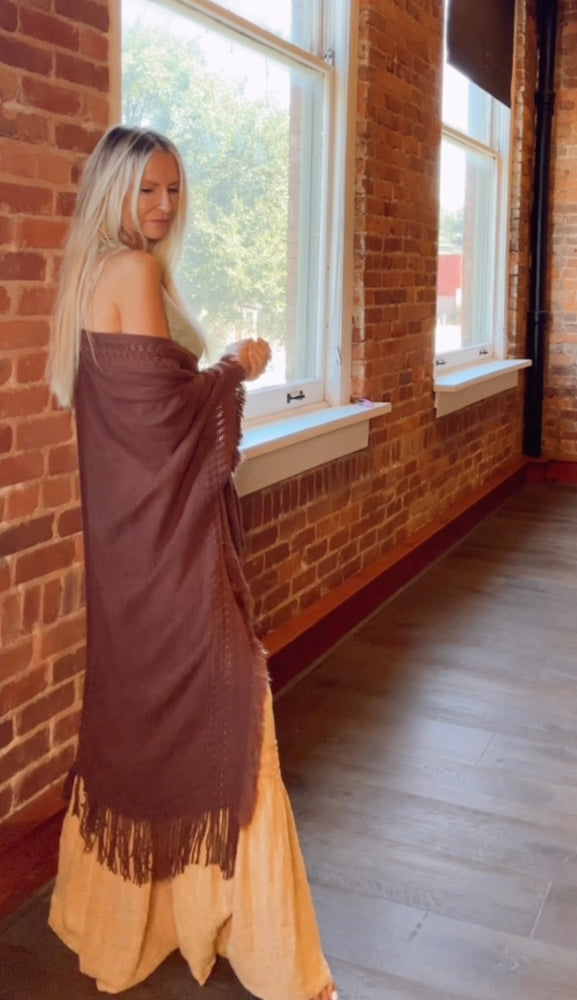 
                  
                    Load image into Gallery viewer, Freya Kimono (Gray)
                  
                