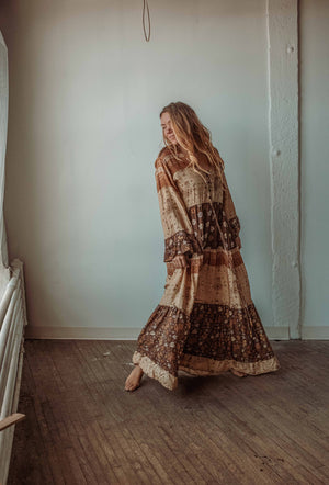 
                  
                    Load image into Gallery viewer, Solstice Bell Sleeve Dress
                  
                