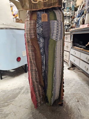 
                  
                    Load image into Gallery viewer, Bet Your Button Pants
                  
                