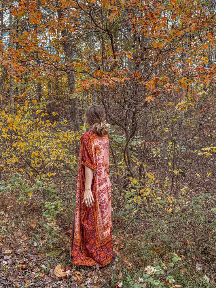 
                  
                    Load image into Gallery viewer, Honey Flax Floral Duster
                  
                