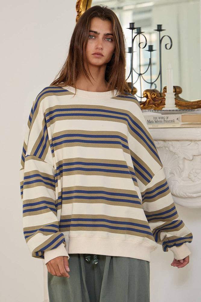 
                  
                    Load image into Gallery viewer, Blakely Pullover
                  
                
