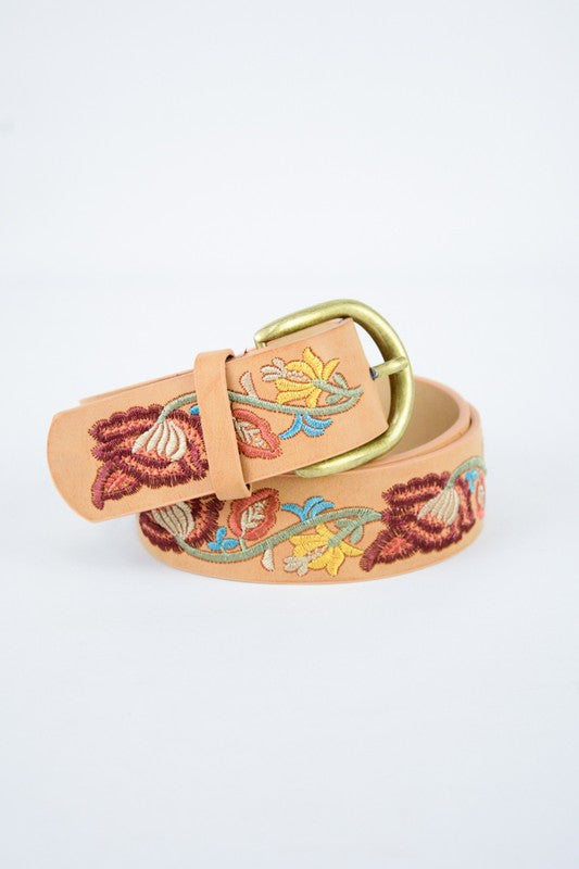 
                  
                    Load image into Gallery viewer, Floral Embroidered Belt (camel)
                  
                