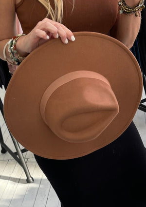 
                  
                    Load image into Gallery viewer, Prairie Wide Brim Hat
                  
                