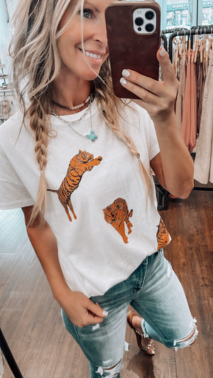 
                  
                    Load image into Gallery viewer, Tiger Vintage Tee
                  
                